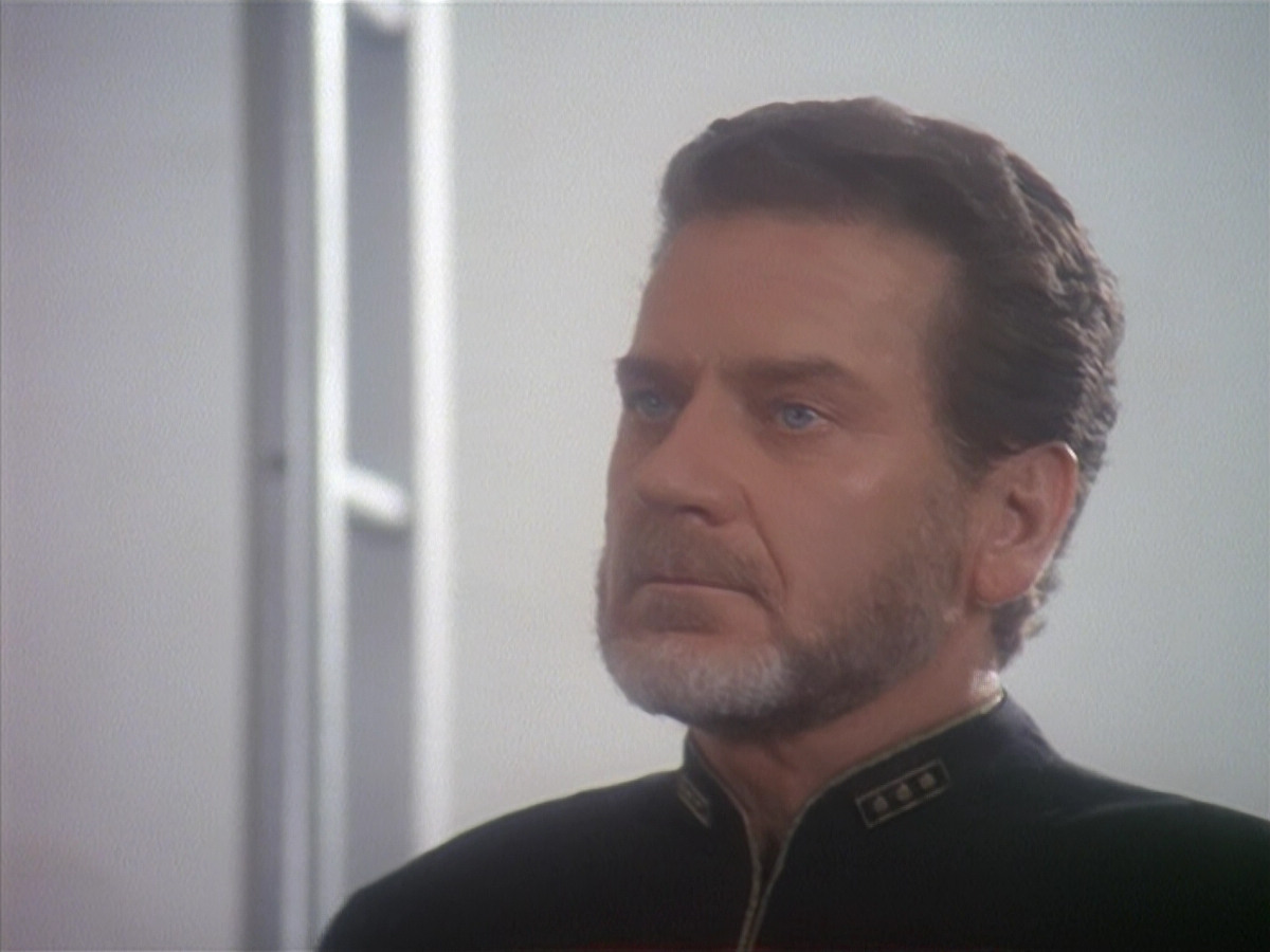 extant_StarTrek_DS9_4x12-ParadiseLost_03028.jpg
