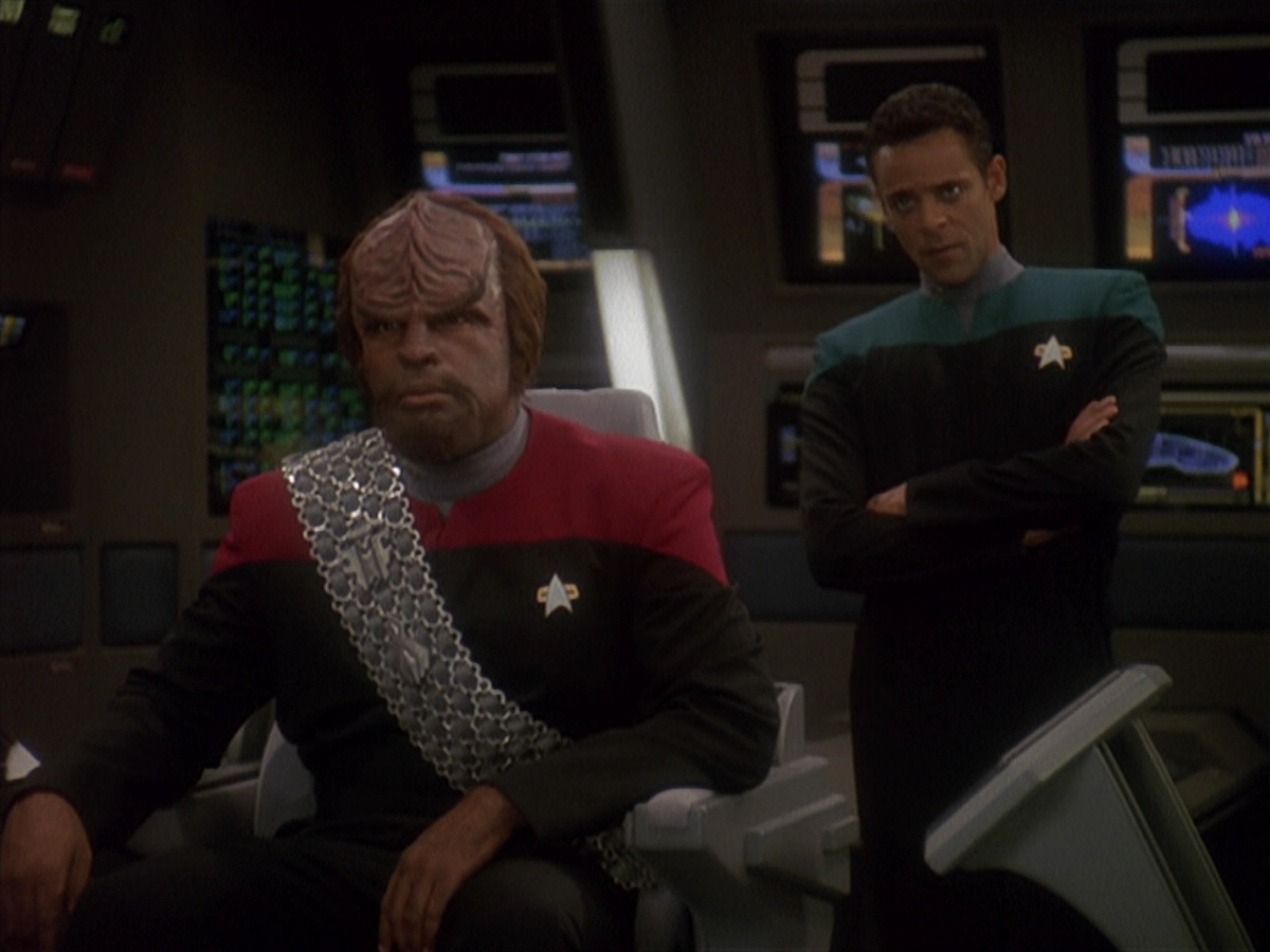 extant_StarTrek_DS9_4x12-ParadiseLost_03068.jpg