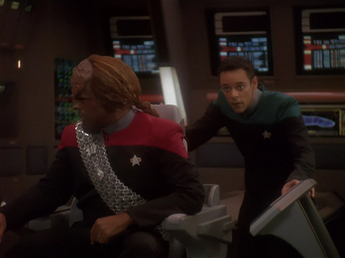 extant_StarTrek_DS9_4x12-ParadiseLost_03089.jpg
