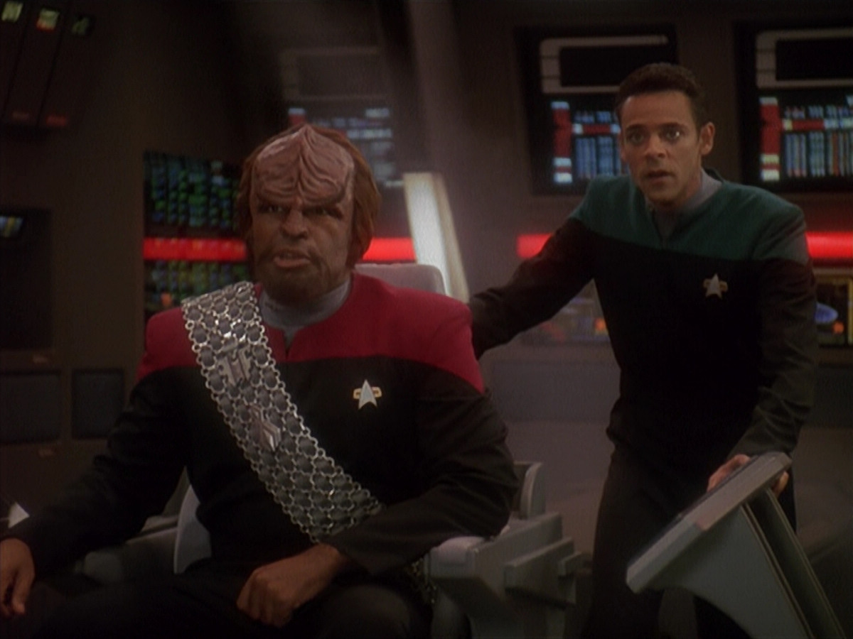 extant_StarTrek_DS9_4x12-ParadiseLost_03092.jpg
