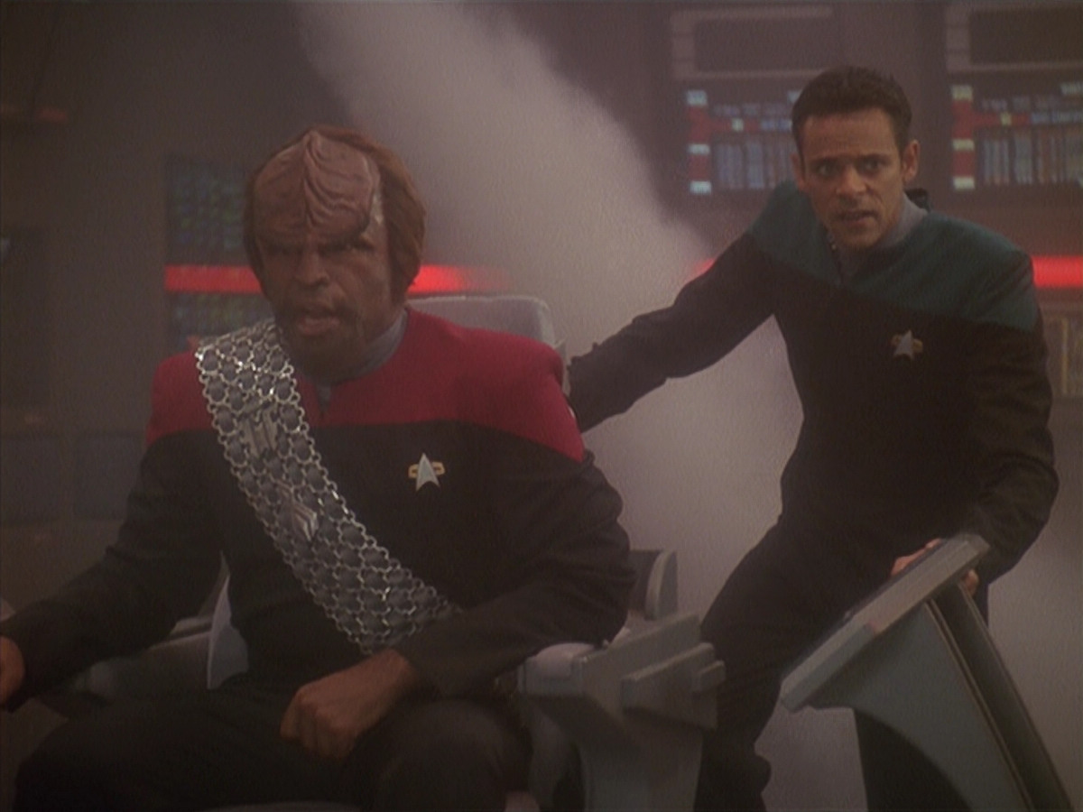 extant_StarTrek_DS9_4x12-ParadiseLost_03121.jpg