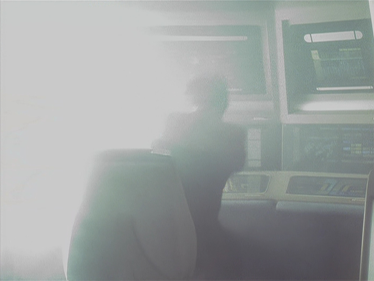 extant_StarTrek_DS9_4x12-ParadiseLost_03128.jpg