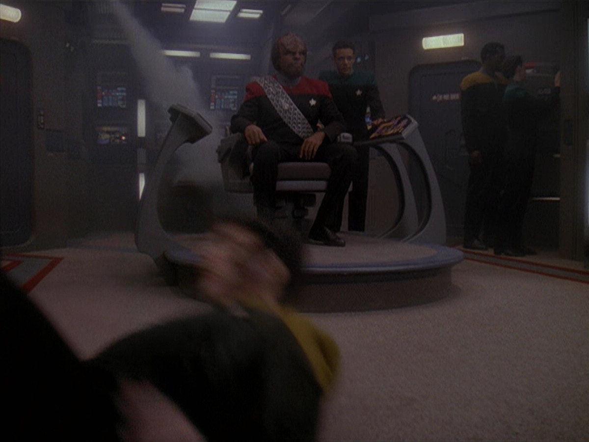 extant_StarTrek_DS9_4x12-ParadiseLost_03129.jpg