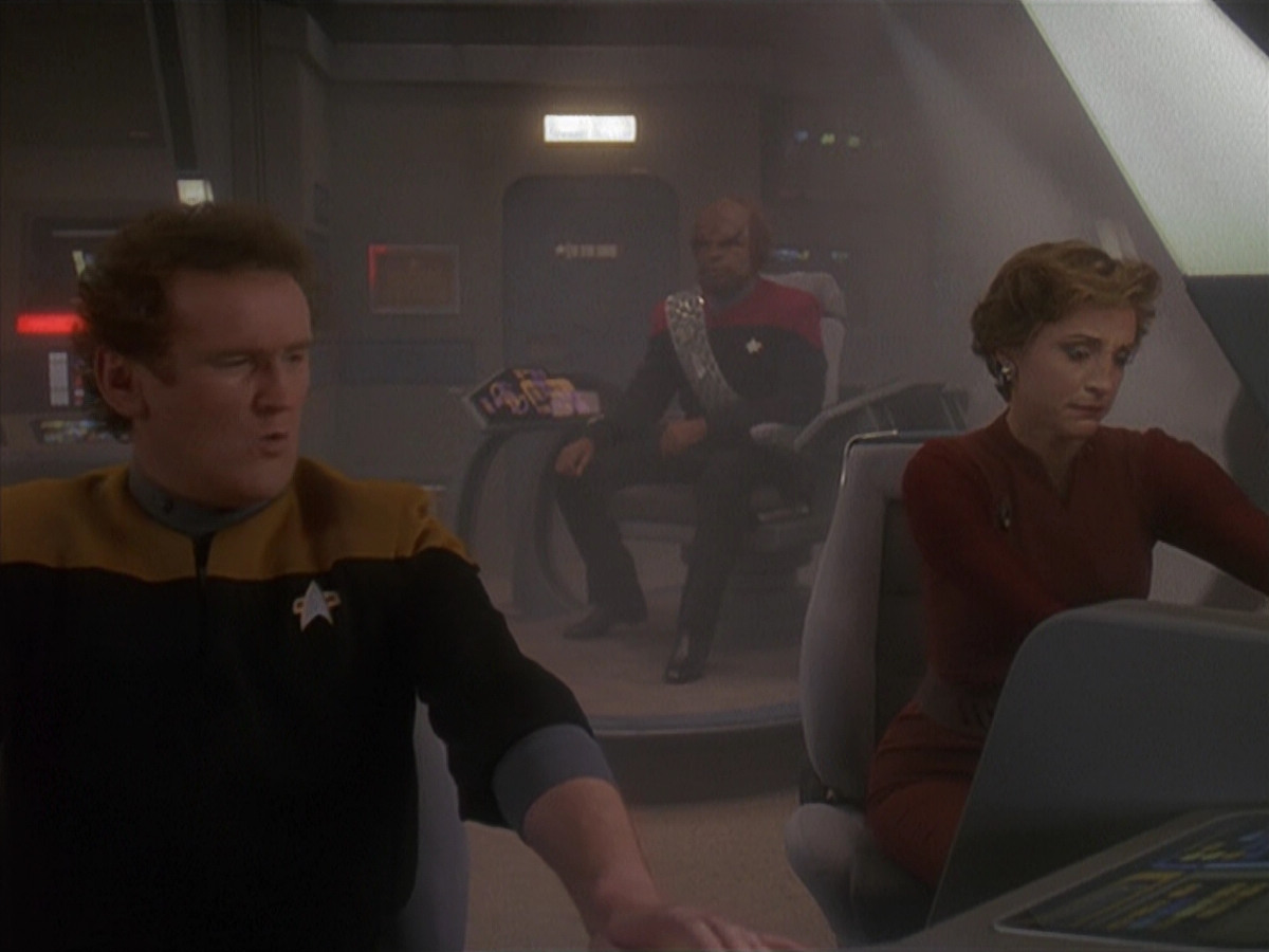 extant_StarTrek_DS9_4x12-ParadiseLost_03141.jpg