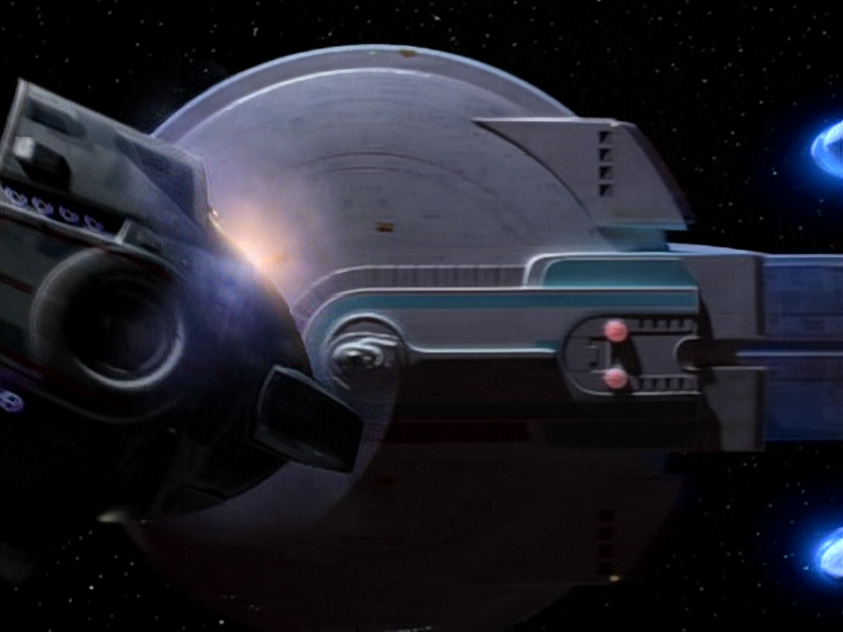 extant_StarTrek_DS9_4x12-ParadiseLost_03170.jpg
