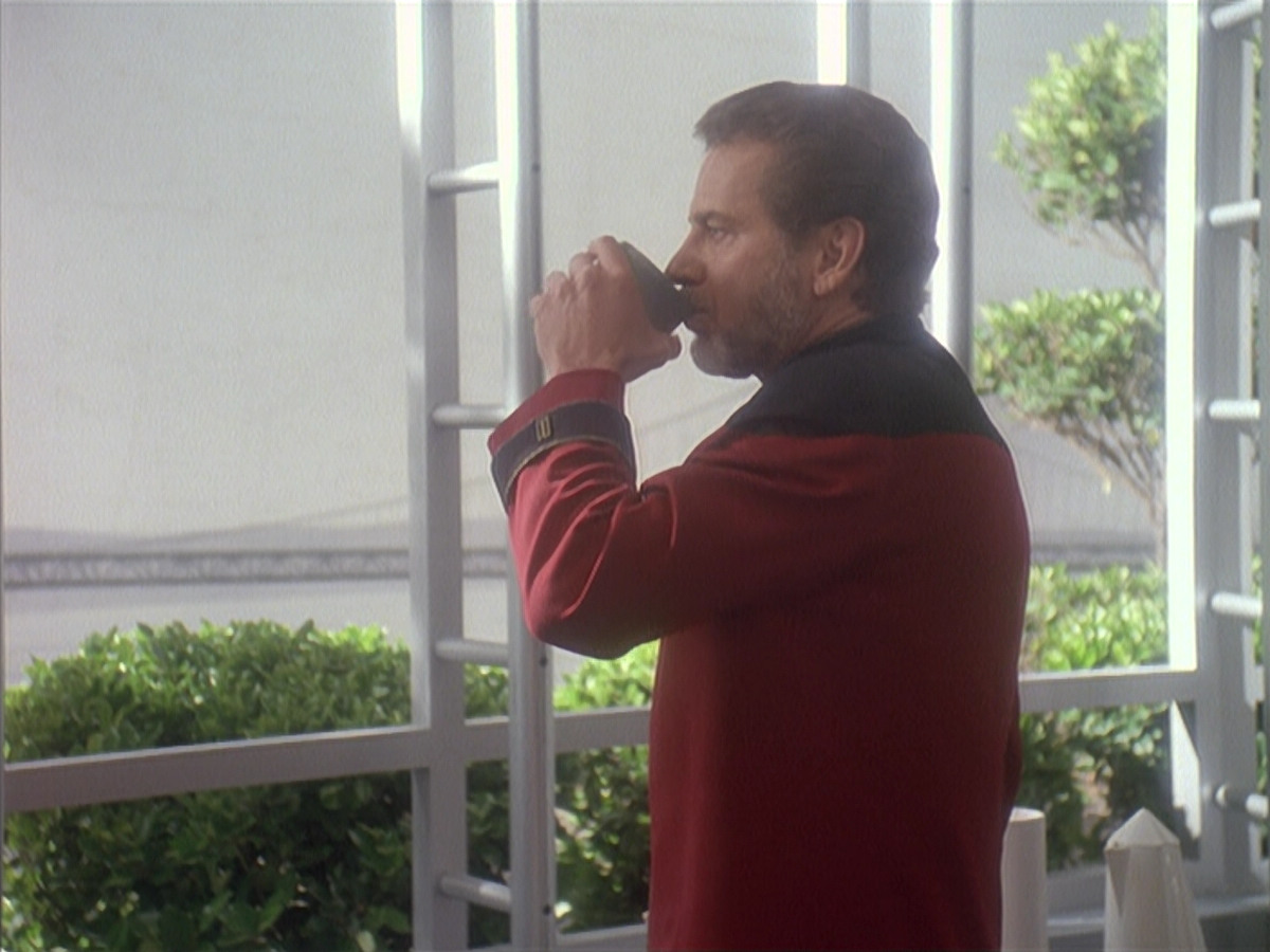 extant_StarTrek_DS9_4x12-ParadiseLost_03193.jpg