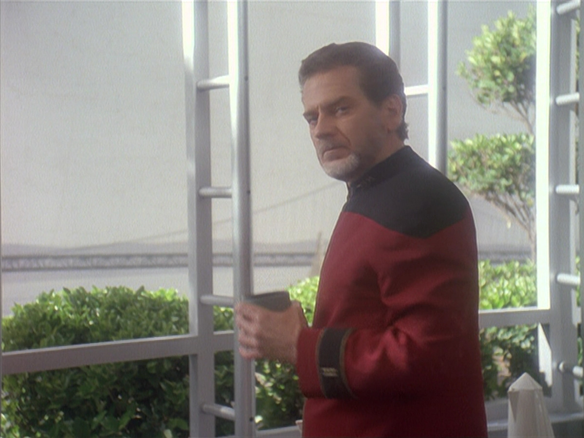 extant_StarTrek_DS9_4x12-ParadiseLost_03195.jpg
