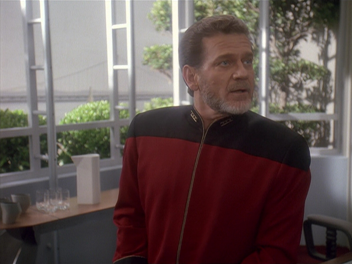 extant_StarTrek_DS9_4x12-ParadiseLost_03214.jpg
