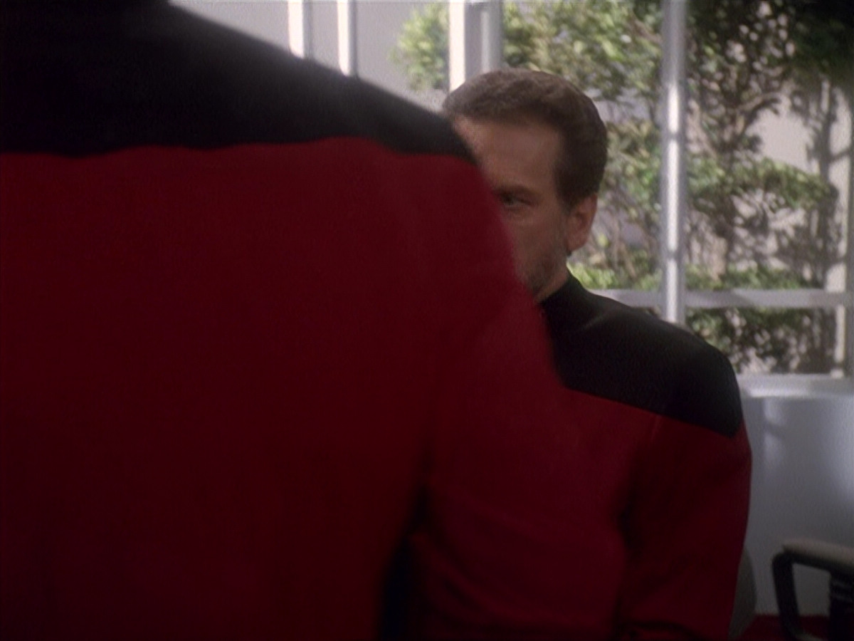 extant_StarTrek_DS9_4x12-ParadiseLost_03239.jpg