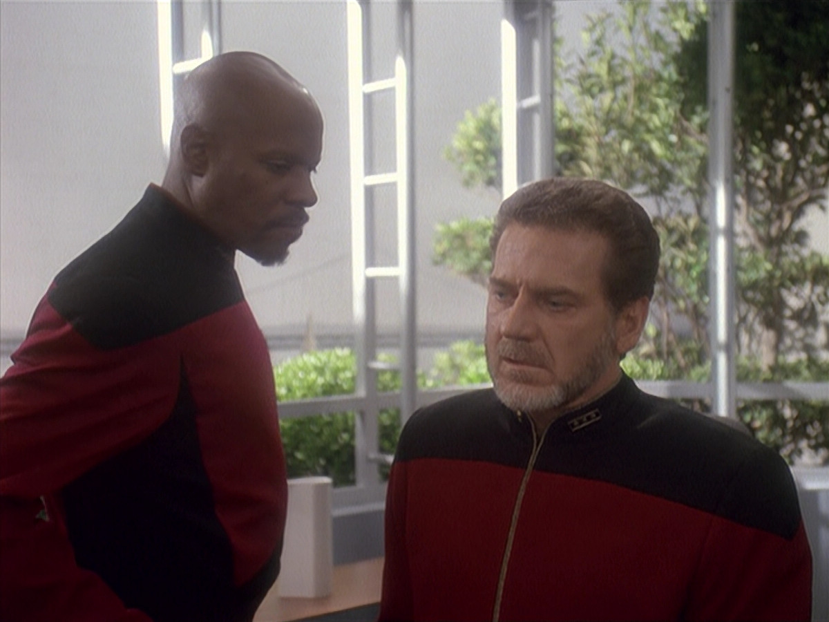 extant_StarTrek_DS9_4x12-ParadiseLost_03241.jpg