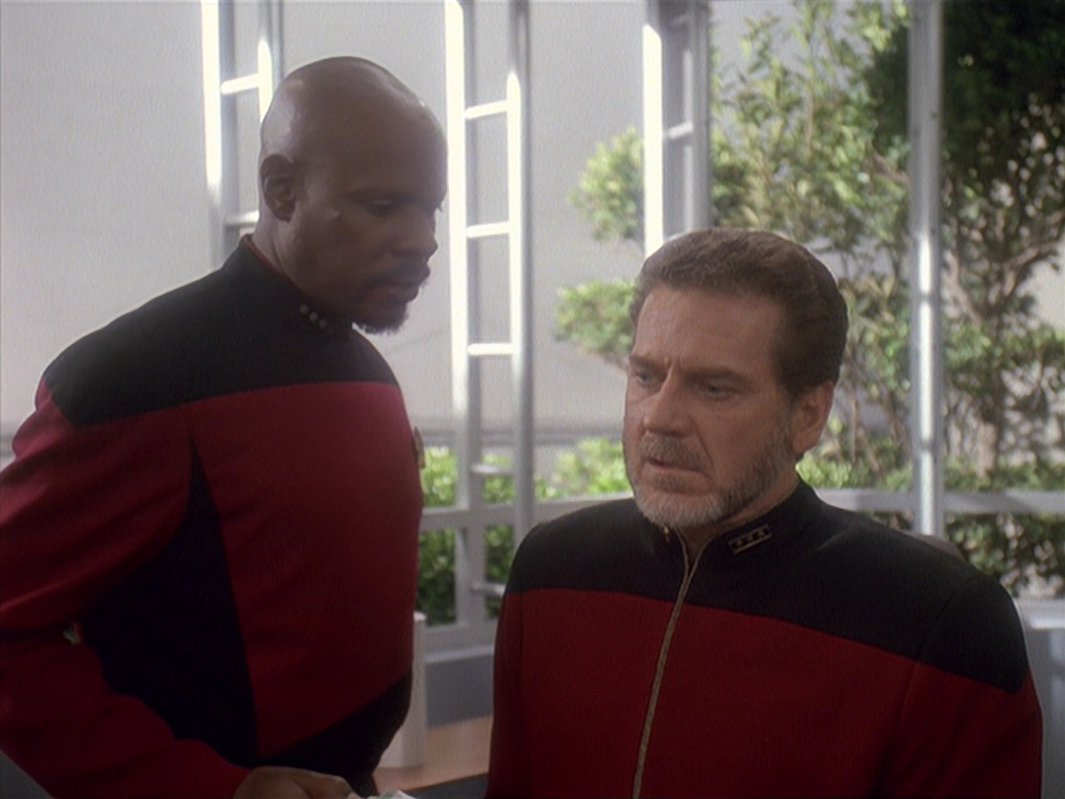 extant_StarTrek_DS9_4x12-ParadiseLost_03242.jpg