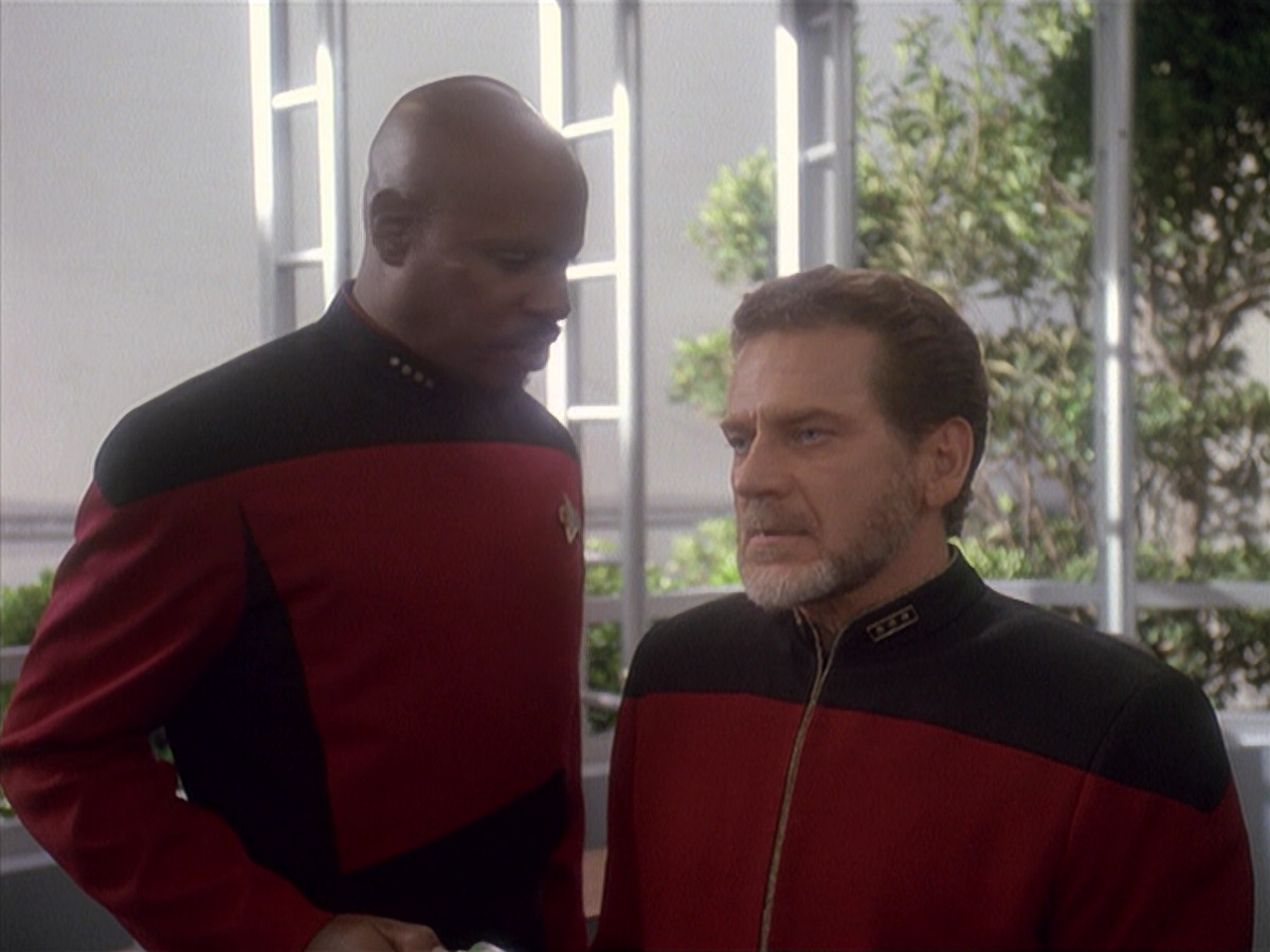 extant_StarTrek_DS9_4x12-ParadiseLost_03247.jpg