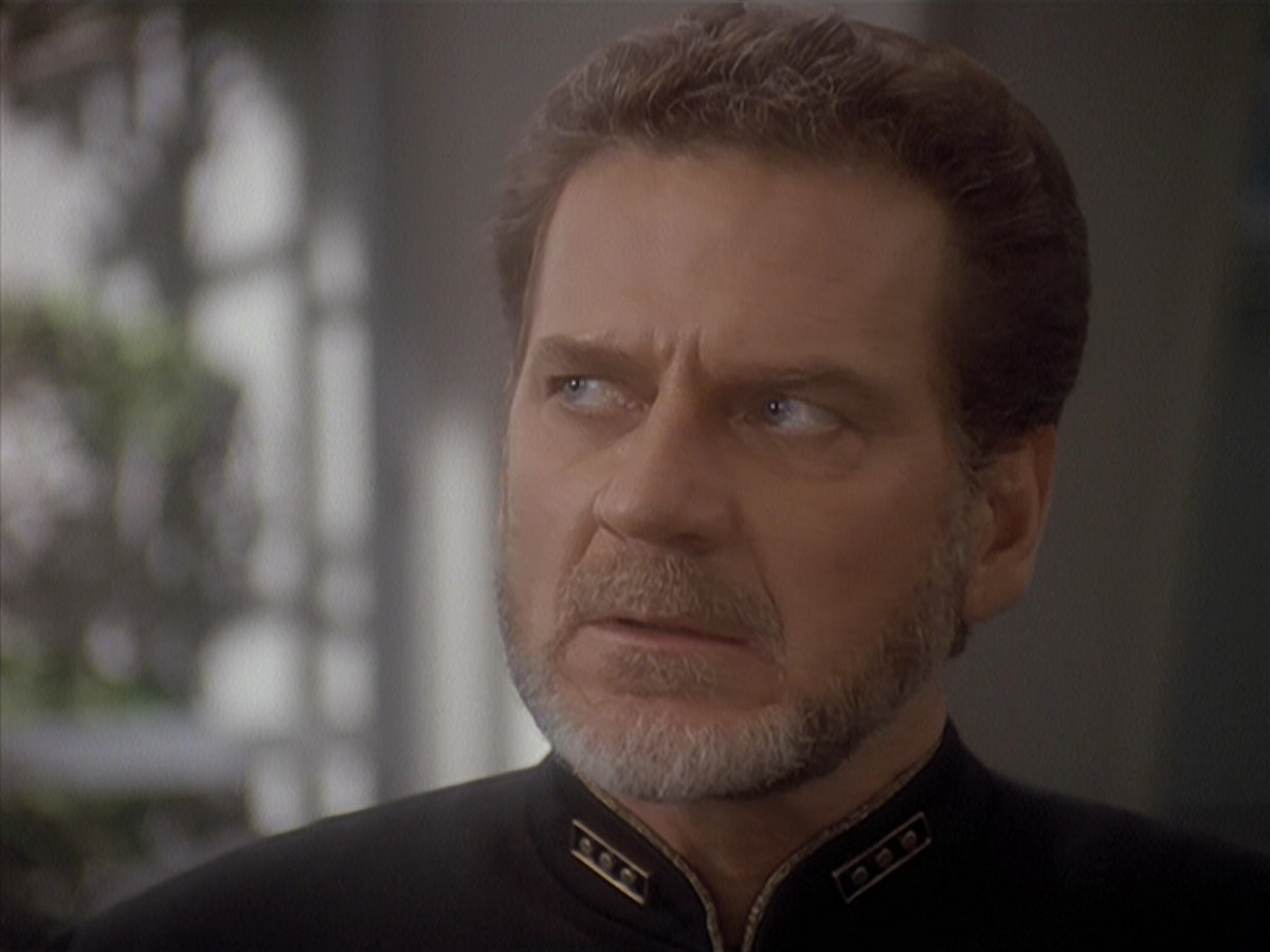 extant_StarTrek_DS9_4x12-ParadiseLost_03280.jpg