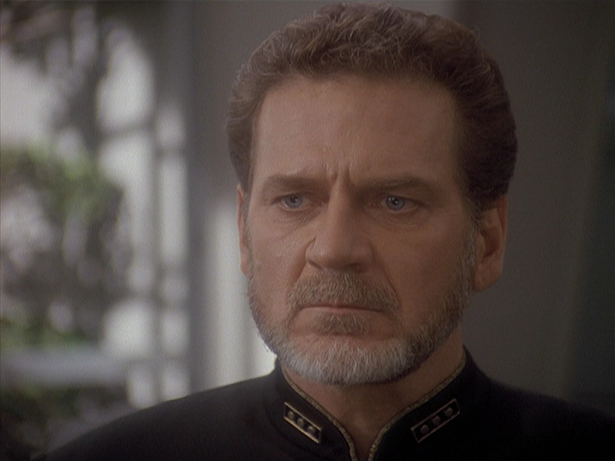 extant_StarTrek_DS9_4x12-ParadiseLost_03288.jpg