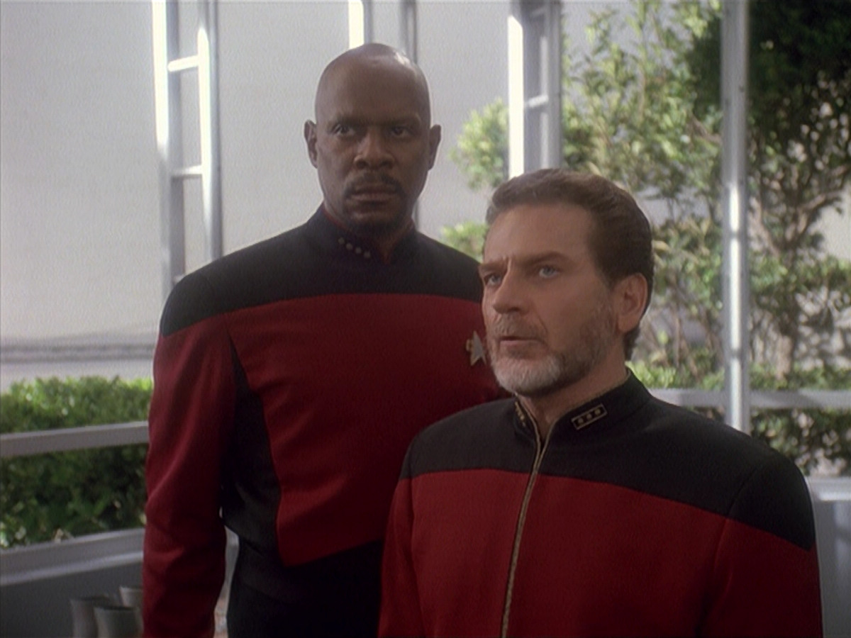 extant_StarTrek_DS9_4x12-ParadiseLost_03297.jpg