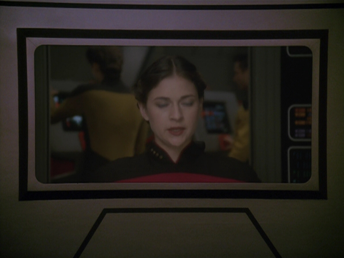 extant_StarTrek_DS9_4x12-ParadiseLost_03303.jpg
