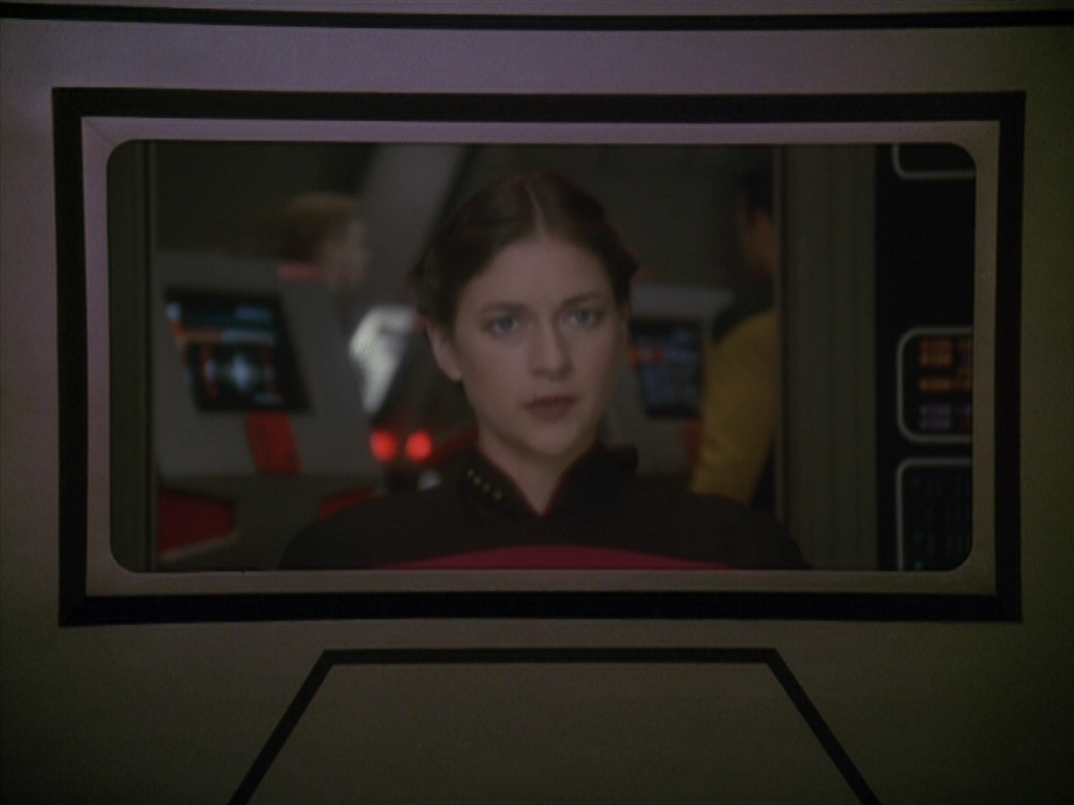 extant_StarTrek_DS9_4x12-ParadiseLost_03318.jpg