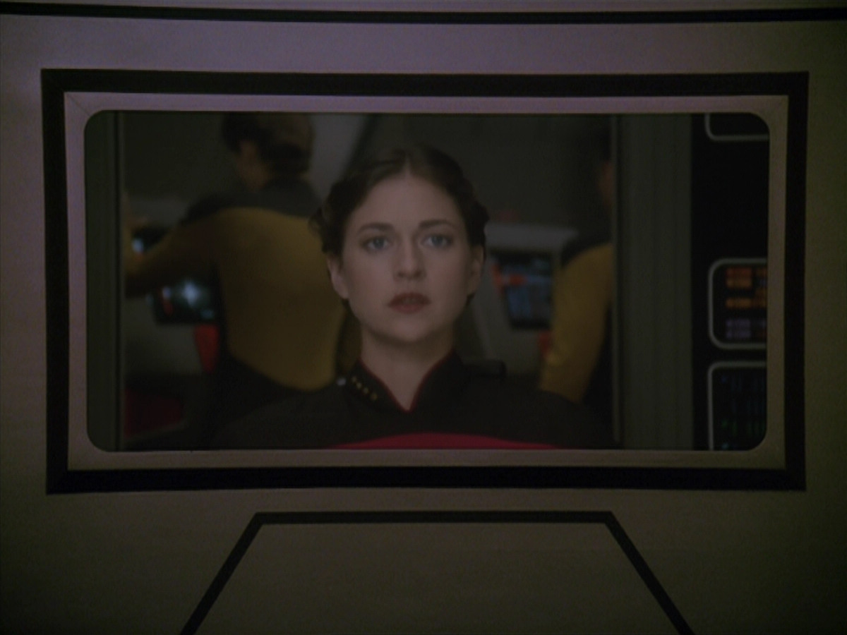 extant_StarTrek_DS9_4x12-ParadiseLost_03337.jpg