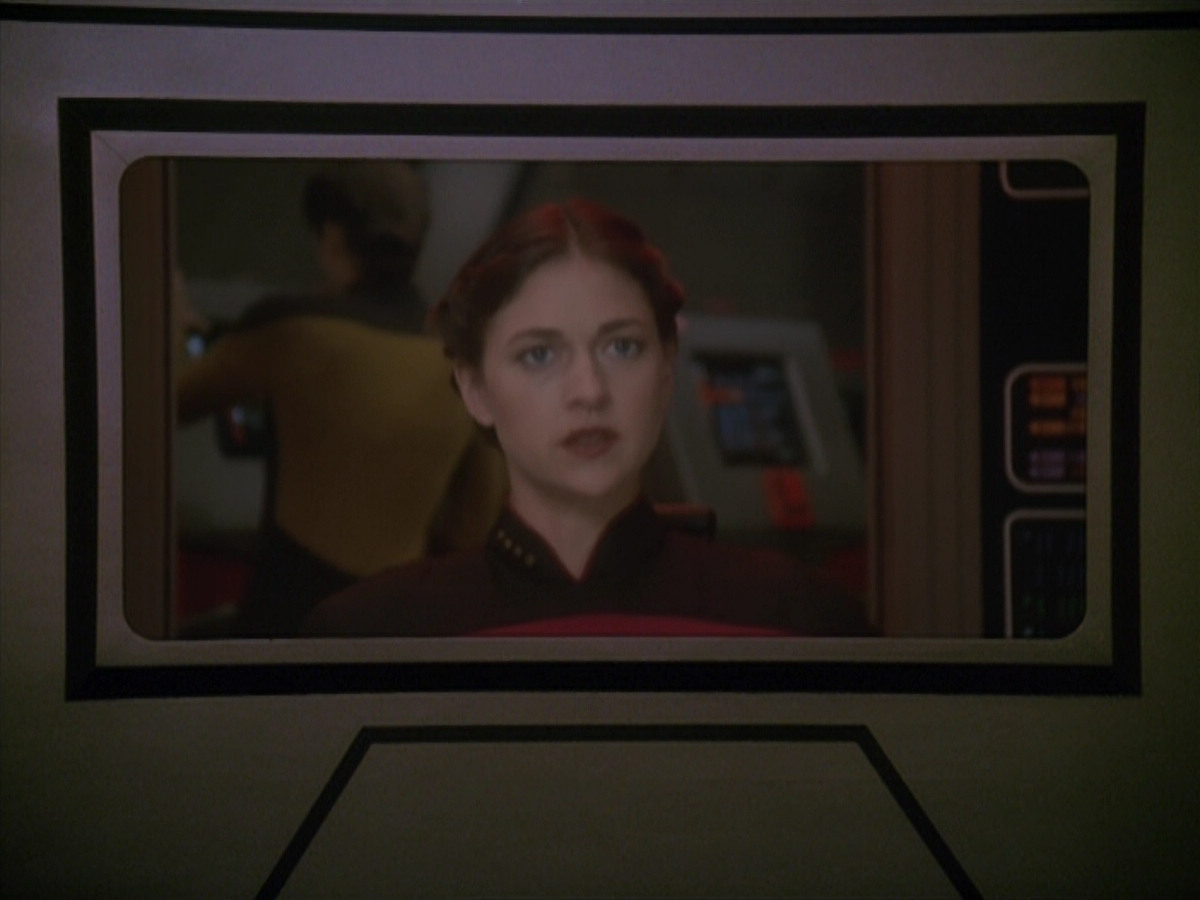 extant_StarTrek_DS9_4x12-ParadiseLost_03339.jpg