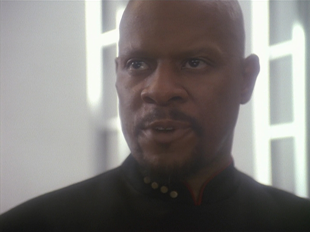 extant_StarTrek_DS9_4x12-ParadiseLost_03345.jpg