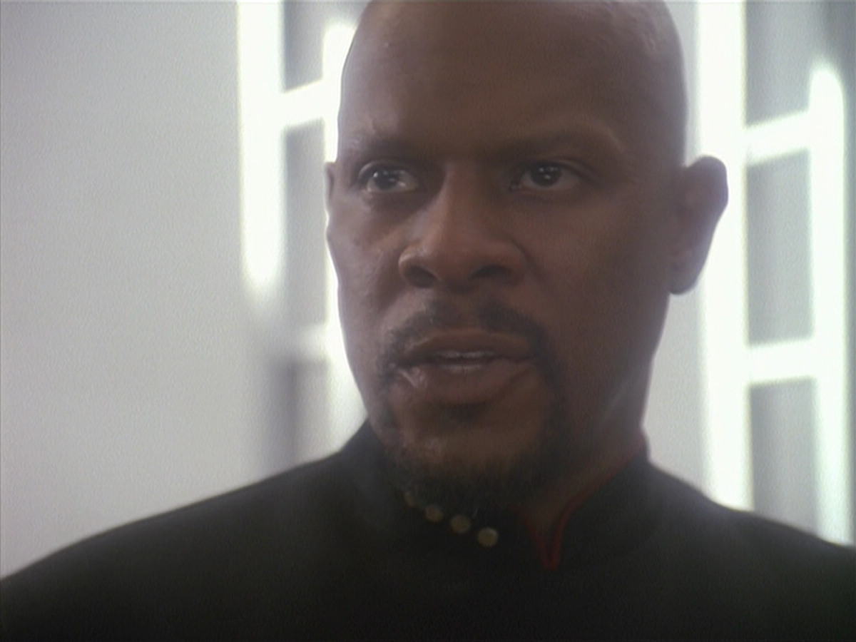 extant_StarTrek_DS9_4x12-ParadiseLost_03346.jpg
