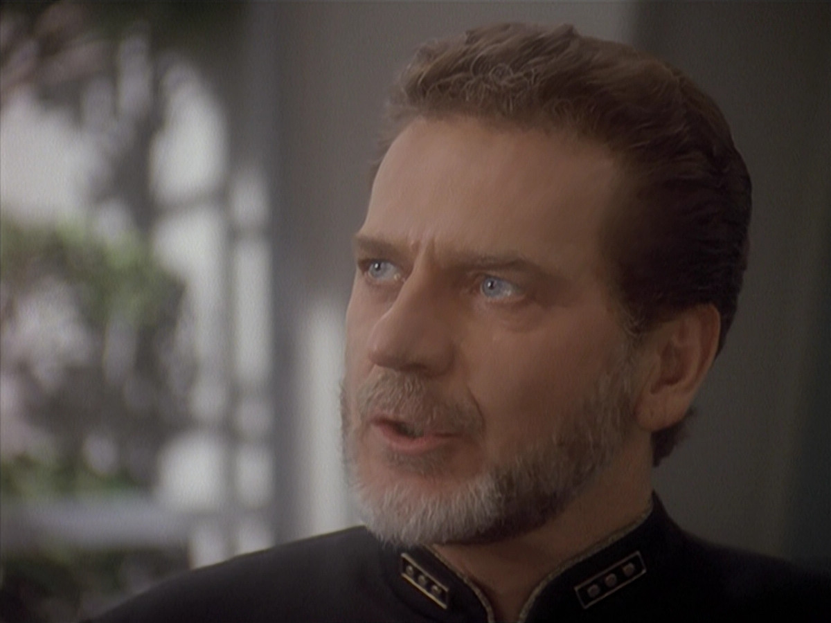 extant_StarTrek_DS9_4x12-ParadiseLost_03355.jpg