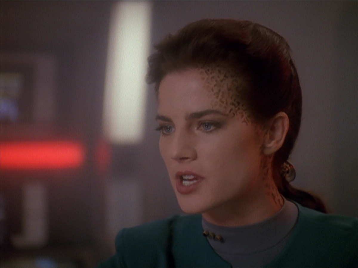 extant_StarTrek_DS9_4x12-ParadiseLost_03370.jpg