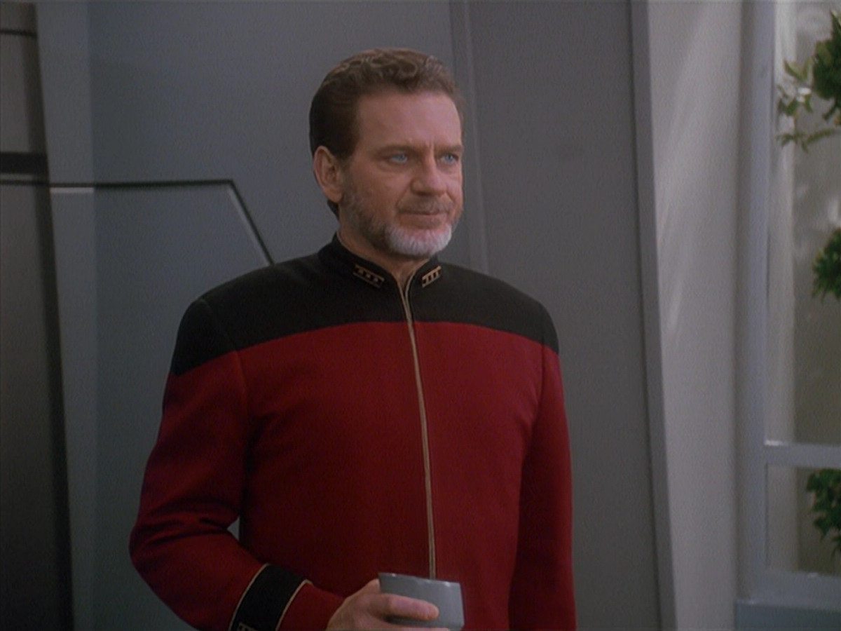 extant_StarTrek_DS9_4x12-ParadiseLost_03422.jpg