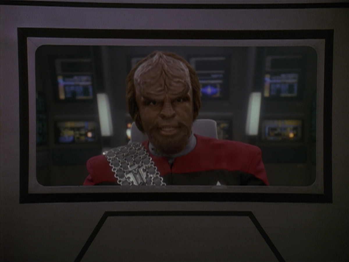 extant_StarTrek_DS9_4x12-ParadiseLost_03430.jpg