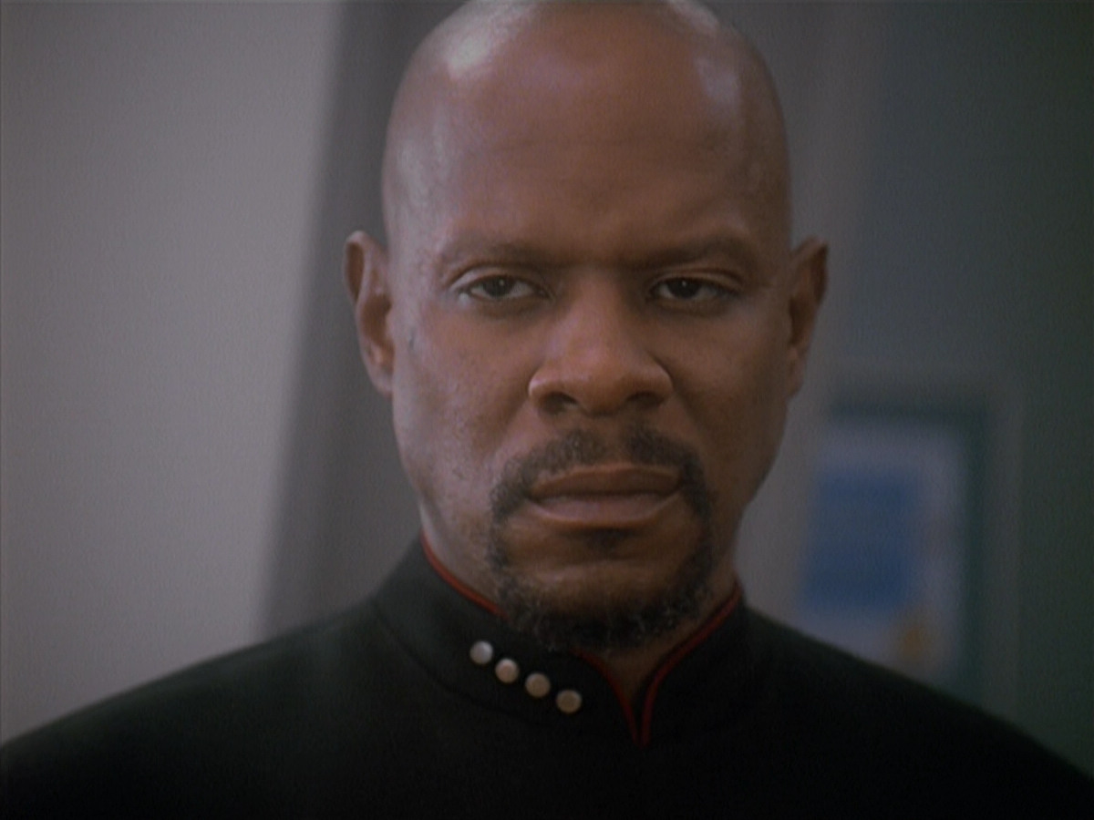 extant_StarTrek_DS9_4x12-ParadiseLost_03452.jpg
