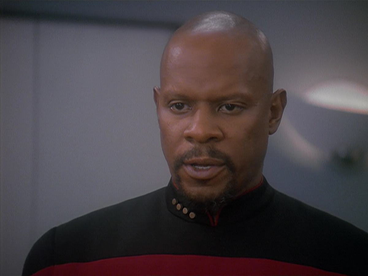extant_StarTrek_DS9_4x12-ParadiseLost_03527.jpg