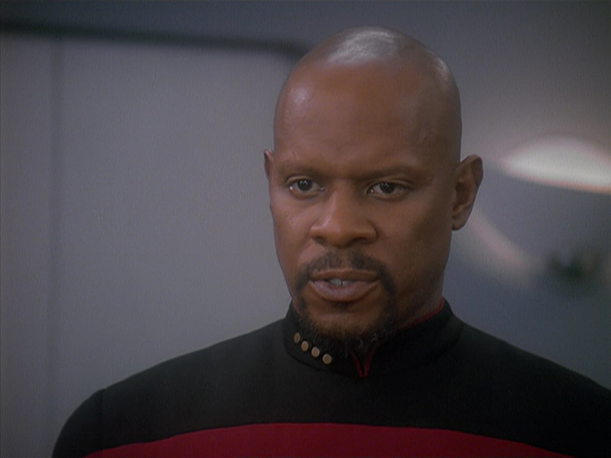 extant_StarTrek_DS9_4x12-ParadiseLost_03528.jpg