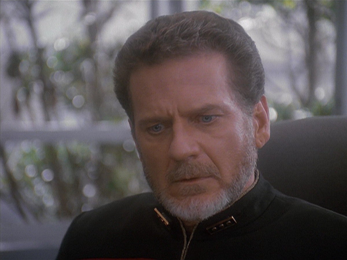 extant_StarTrek_DS9_4x12-ParadiseLost_03533.jpg