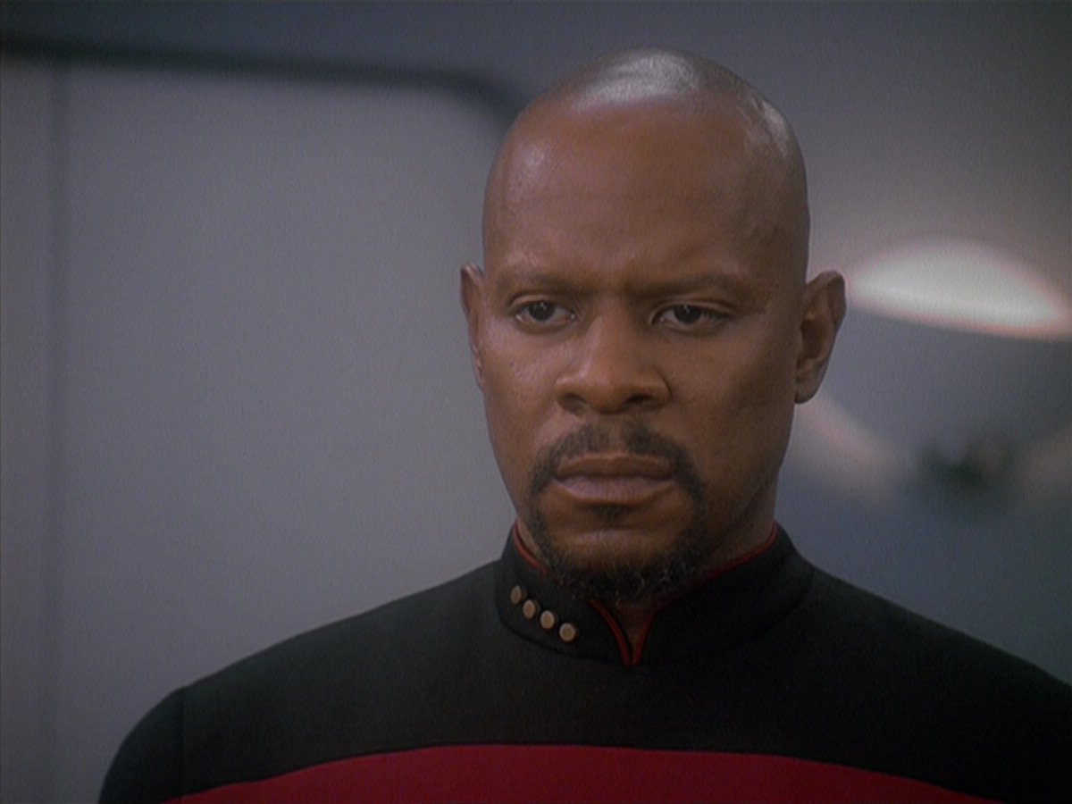 extant_StarTrek_DS9_4x12-ParadiseLost_03544.jpg