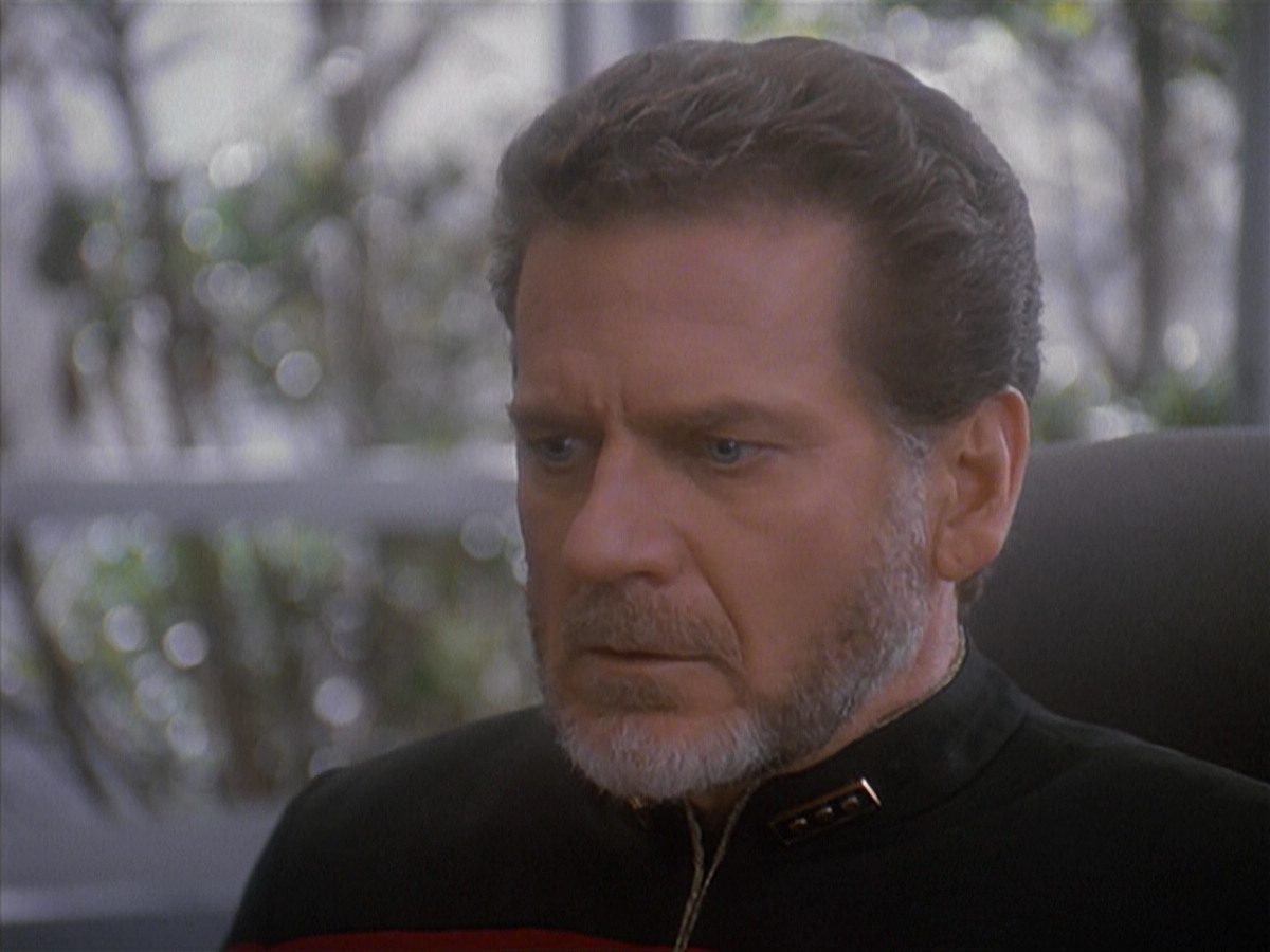 extant_StarTrek_DS9_4x12-ParadiseLost_03545.jpg
