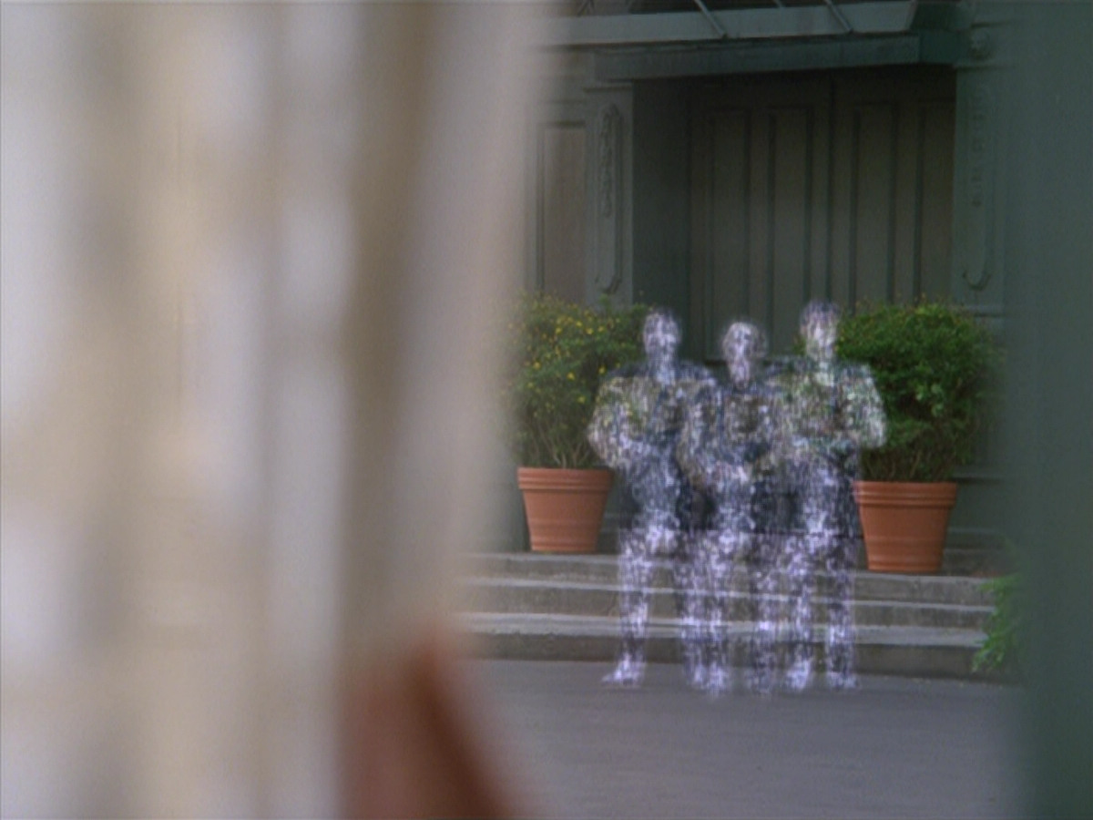 extant_StarTrek_DS9_4x12-ParadiseLost_03620.jpg