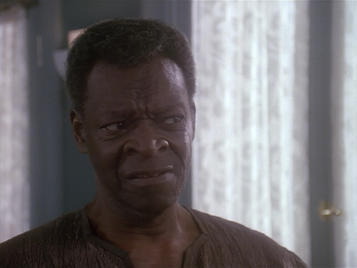 extant_StarTrek_DS9_4x12-ParadiseLost_03642.jpg