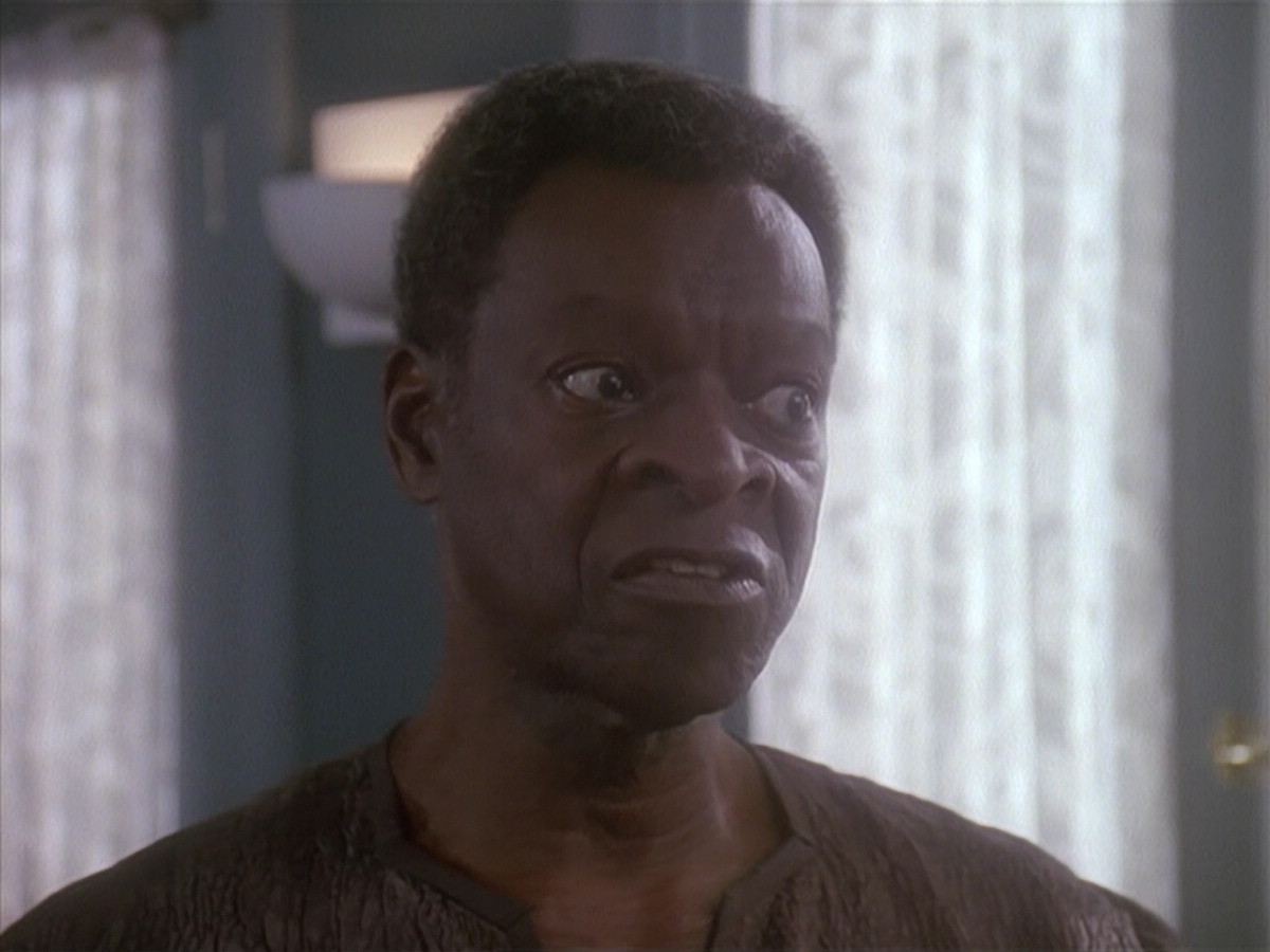 extant_StarTrek_DS9_4x12-ParadiseLost_03662.jpg