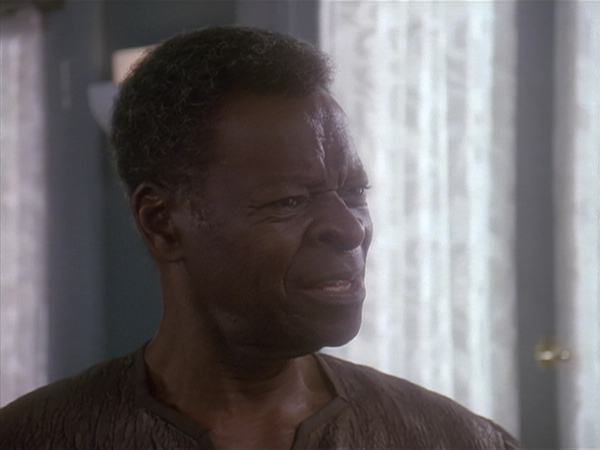 extant_StarTrek_DS9_4x12-ParadiseLost_03719.jpg