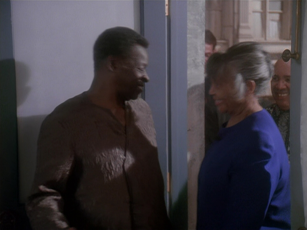 extant_StarTrek_DS9_4x12-ParadiseLost_03756.jpg