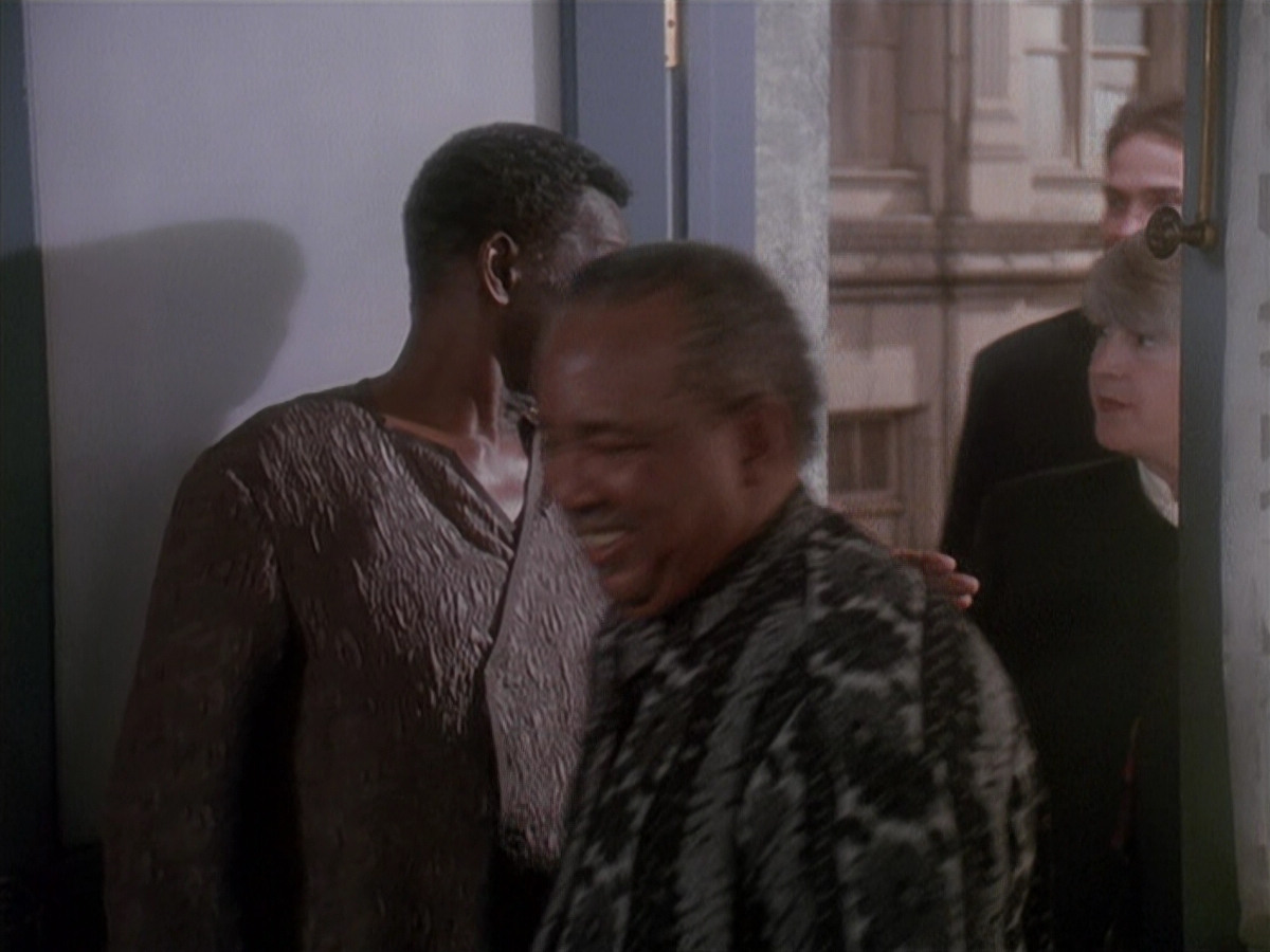 extant_StarTrek_DS9_4x12-ParadiseLost_03759.jpg