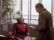 Filename=extant_StarTrek_DS9_4x12-ParadiseLost_00153.jpg
Filesize=216KiB
Dimensions=1200x900
Date added=Oct 21, 2019 extant_StarTrek_DS9_4x12-ParadiseLost_00153.jpg
