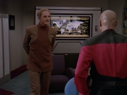 extant_StarTrek_DS9_4x12-ParadiseLost_00442.jpg