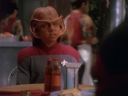 extant_StarTrek_DS9_4x12-ParadiseLost_00768.jpg