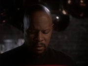 extant_StarTrek_DS9_4x12-ParadiseLost_01103.jpg