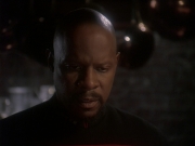 extant_StarTrek_DS9_4x12-ParadiseLost_01105.jpg