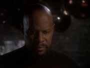 extant_StarTrek_DS9_4x12-ParadiseLost_01107.jpg