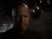 extant_StarTrek_DS9_4x12-ParadiseLost_01124.jpg