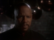 extant_StarTrek_DS9_4x12-ParadiseLost_01129.jpg
