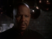 extant_StarTrek_DS9_4x12-ParadiseLost_01133.jpg